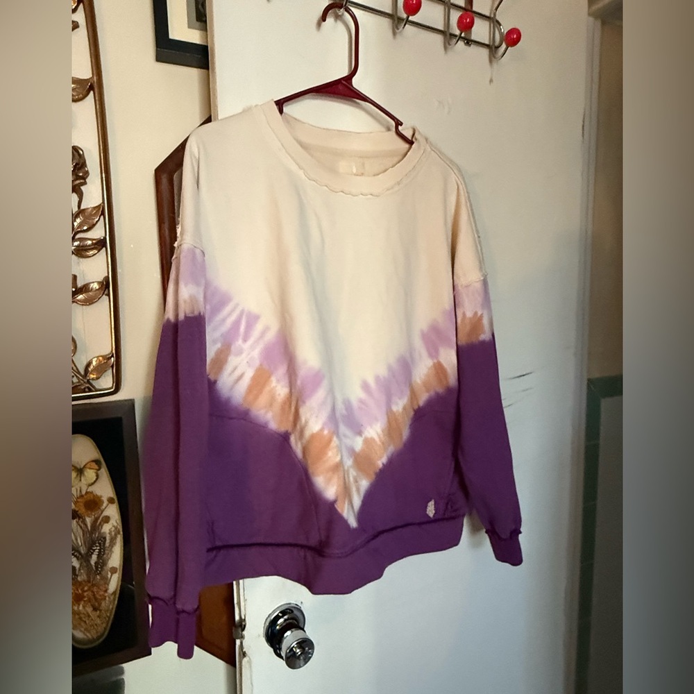 Free People size Medium Tie Dye sweatshirt